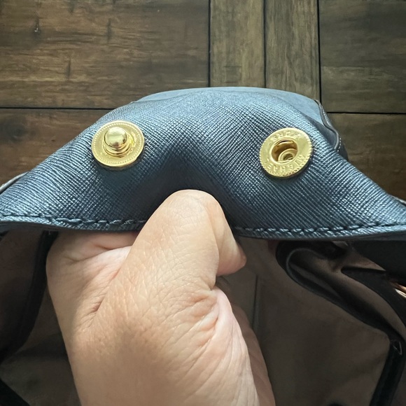 Michael Kors Medium Sutton Saffiano Leather Satchel Bag! - Picture 11 of 13